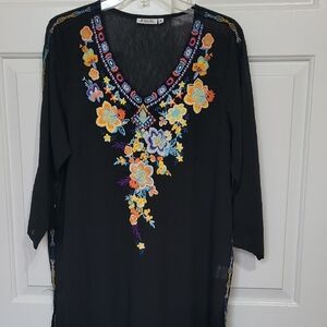 Embroired 3/4 Sleeves Tunics Top